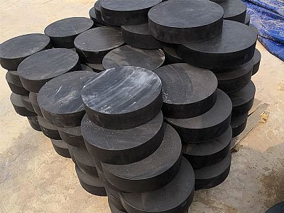 椒江区板式橡胶支座由若干层橡胶片与薄钢板经加压硫化